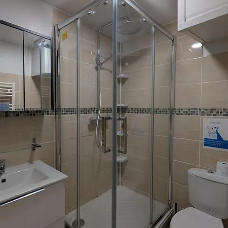 Calme Dans Un Quartier Residentiel - Proche Paris Apartman *