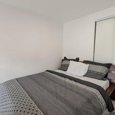 Calme Dans Un Quartier Residentiel - Proche Paris * Houilles