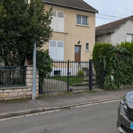 Apartman Calme Dans Un Quartier Residentiel - Proche Paris *