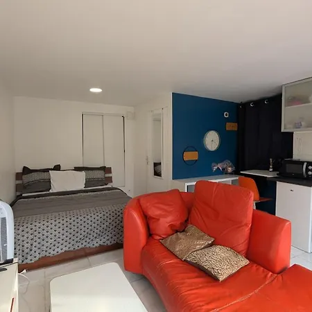 Calme Dans Un Quartier Residentiel - Proche Paris Apartman Houilles